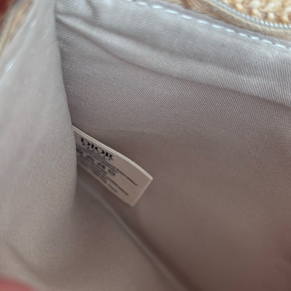 Dior Beauty Raffia Clutch. Brand New in box. Can be converted into crossbody - Picture 10 of 10